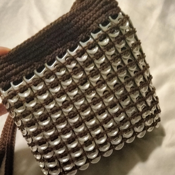 Unique Pop top crossbody‎ Brown Crochet Bag - Picture 4 of 4
